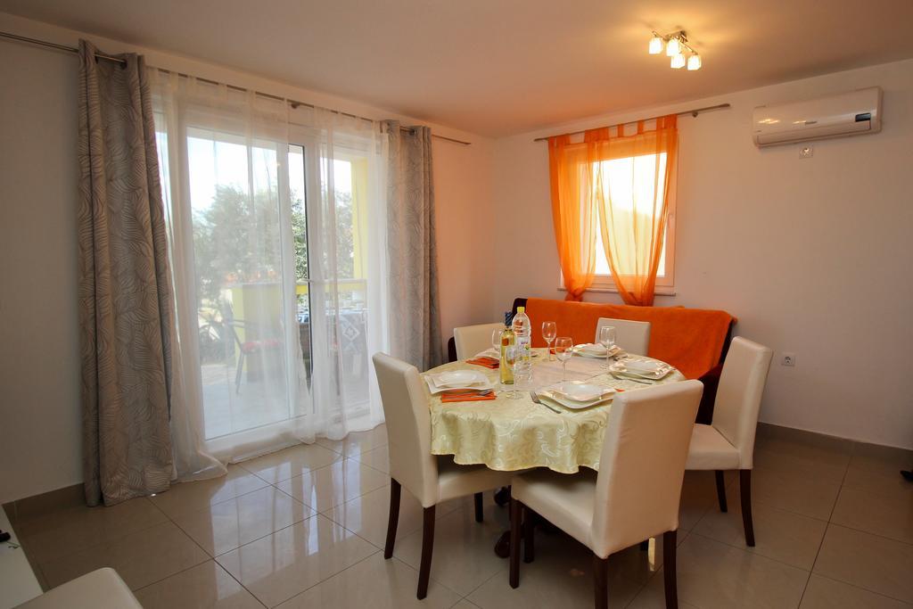 Apartments Koritnik Punat Room photo